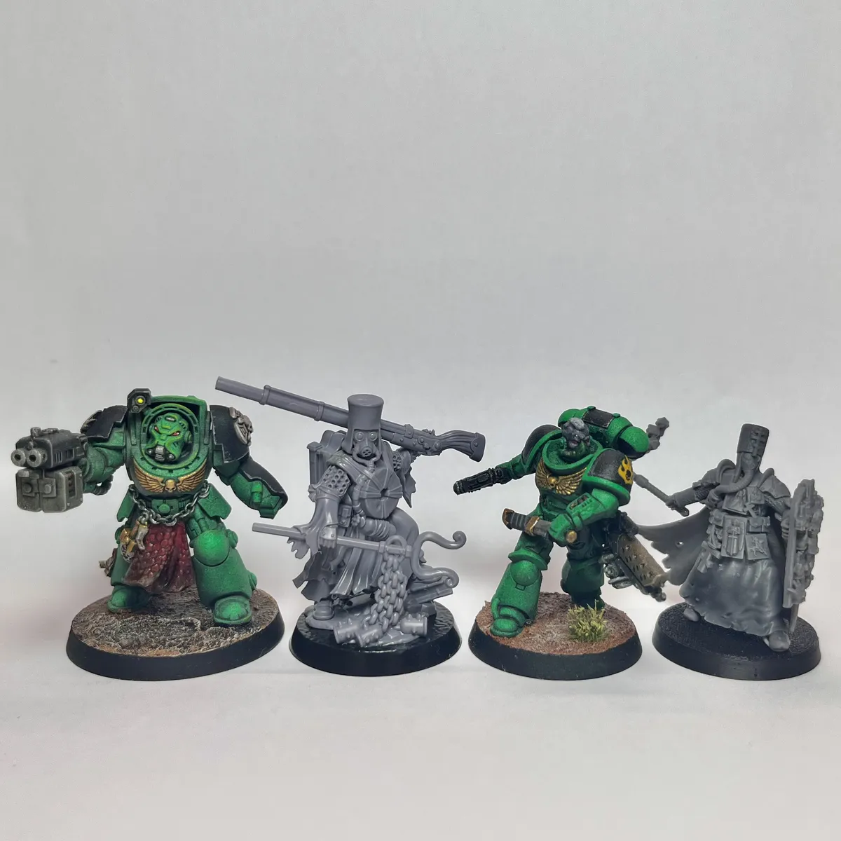 Castigators beside Space Marines